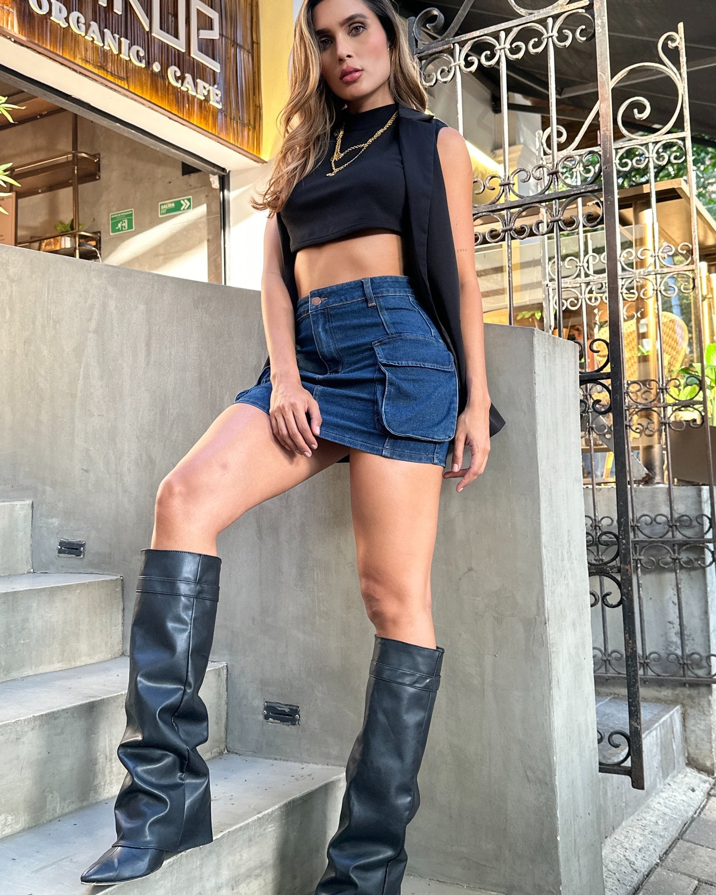 Minifalda de jean estilo cargo