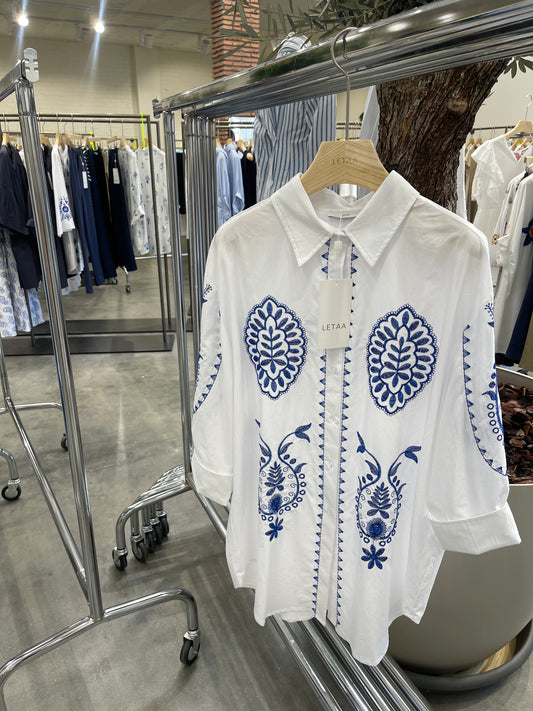 Camisa bordada