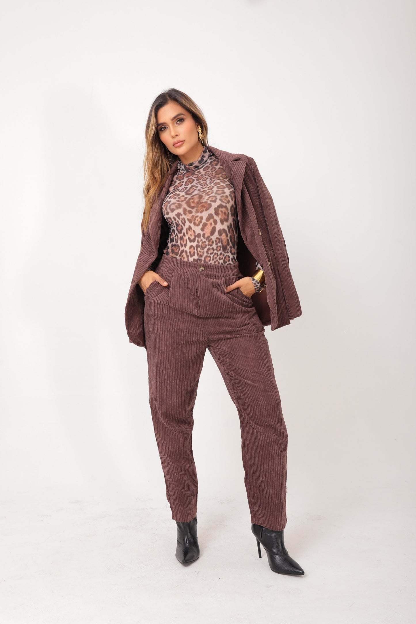Blazer chocolate en corduroy