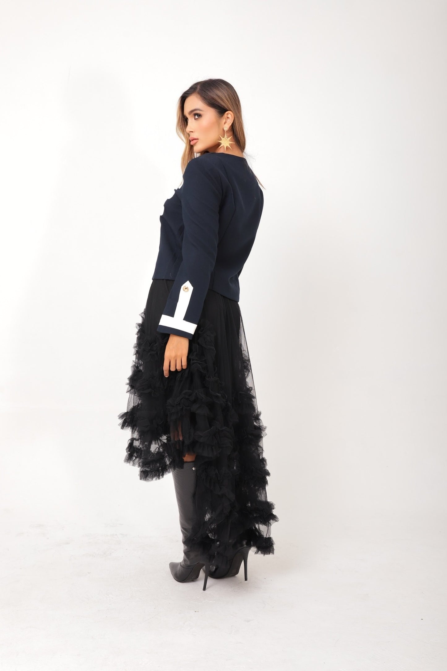 Chaqueta mlitar con botones dorados